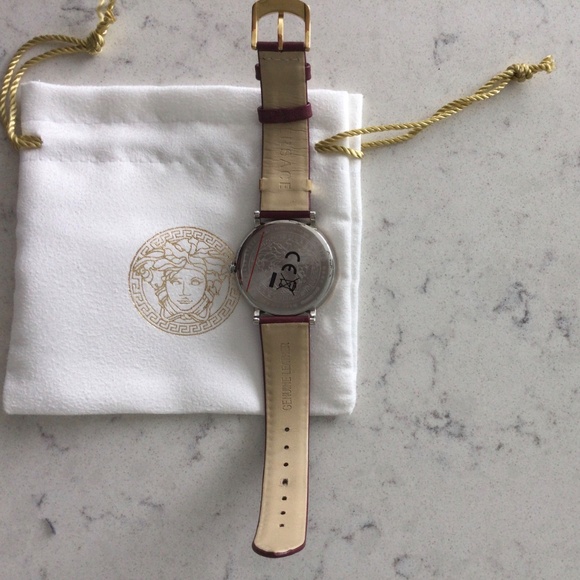 Versace V-Circle Lady Women’s Watch main image 3